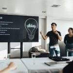 ChatGPT, kerro 20 + 20 SaaS-yritysideaa joissa on skaalautuva liiketoimintamalli 