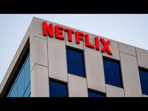 Netflix Shares Tank on Weak Forecast; Hastings Steps Down