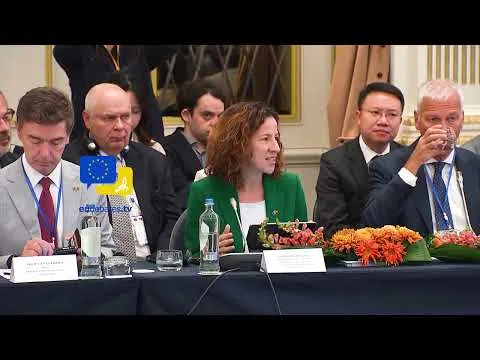 EU and Vietnam Sign New Education Deal — Roxana Mînzatu Highlights AI, Semiconductors and Investment